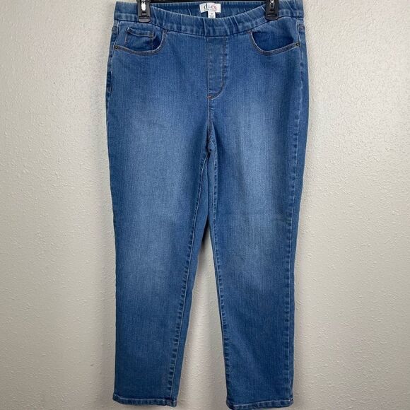 D & Co. Denim Jeans Size 12 EUC - Picture 1 of 6